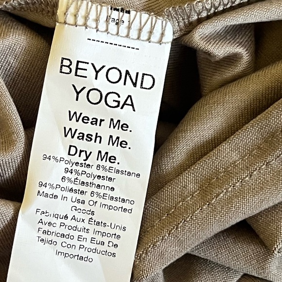 Beyond Yoga Featherweight At The Ready Square Neck Dress Medium - Picture 8 of 13